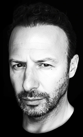 Portrait en noir et blanc de Thierry Zouaz